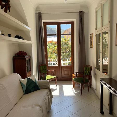 Matteo House Nel Cuore Di Sorrento Exterior foto